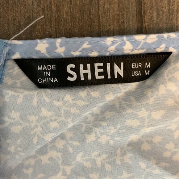 Spring dress - Picture 2 of 4